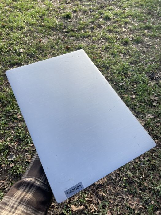 Ноутбуки Lenovo ideapad 3 и microsoft surface 5