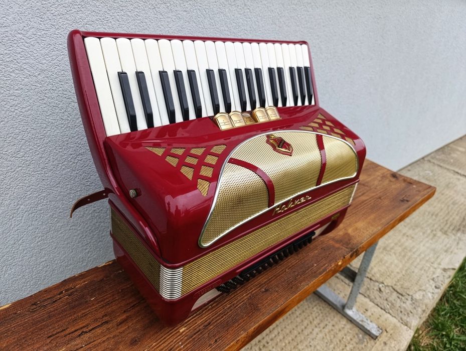 Akordeon Hohner Lucia 96 basów 3 chóry