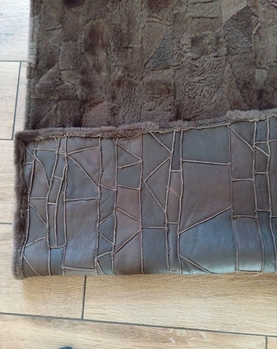 Narzuta/Dywanik/Chodnik z naturalnego futra