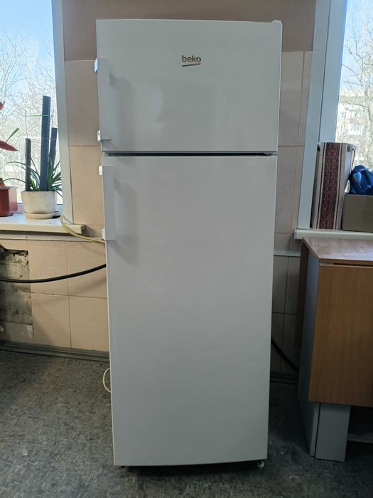 Холодильник ВЕКО 240л.