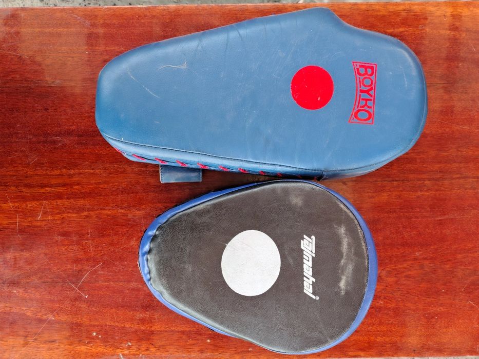 Лапи для боксу. Рукавиці шкіра.