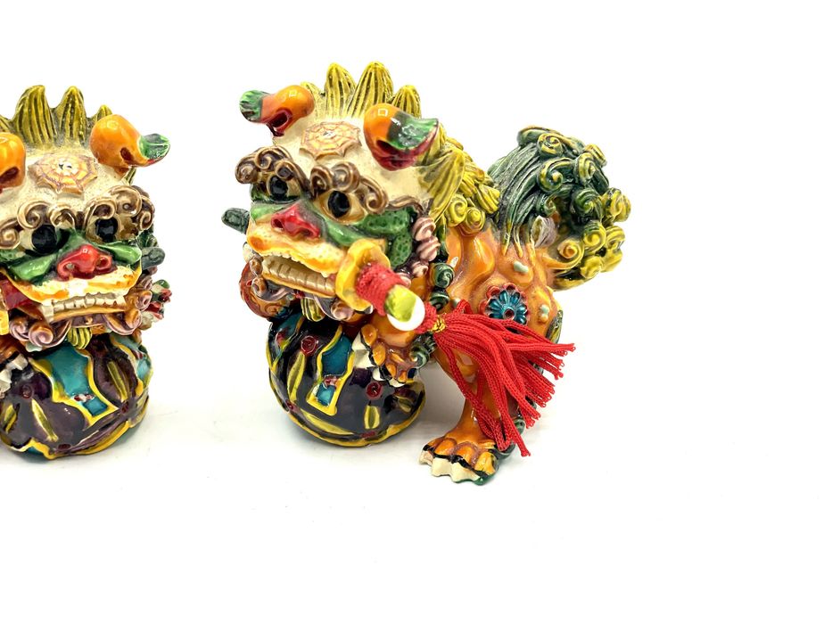 Cães foo chineses pequenos