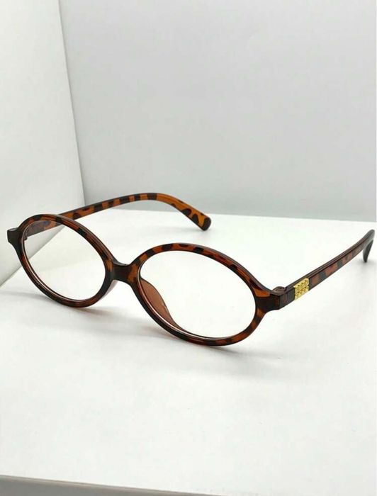 Трендові окуляри miu miu