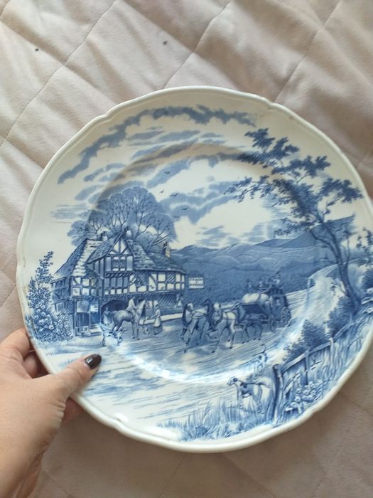 2 pratos antigos de decoração