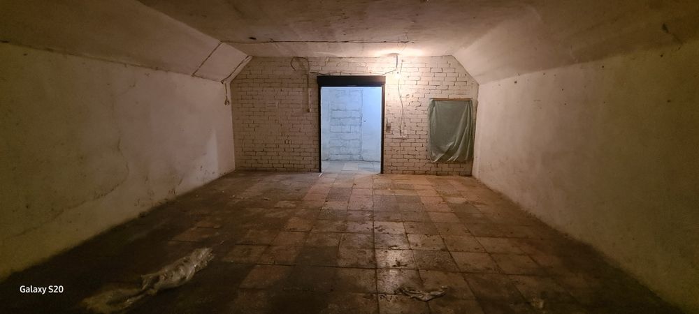 Склад 4.000 тыс . 40 кв .Симферопольский 6