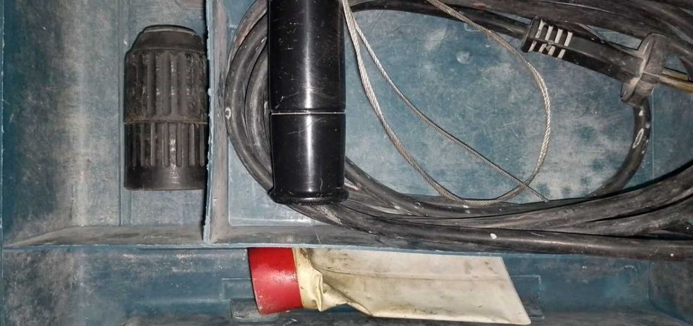 Перфоратор Metabo KHE 24 Contact з чемоданом