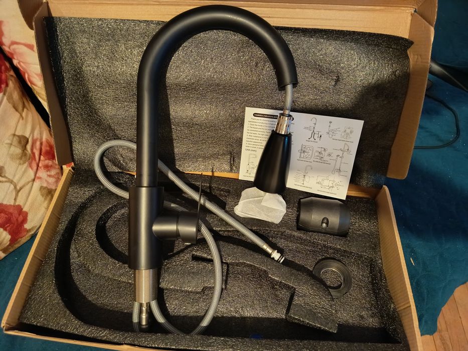 Kran z wysuwaną wylewką