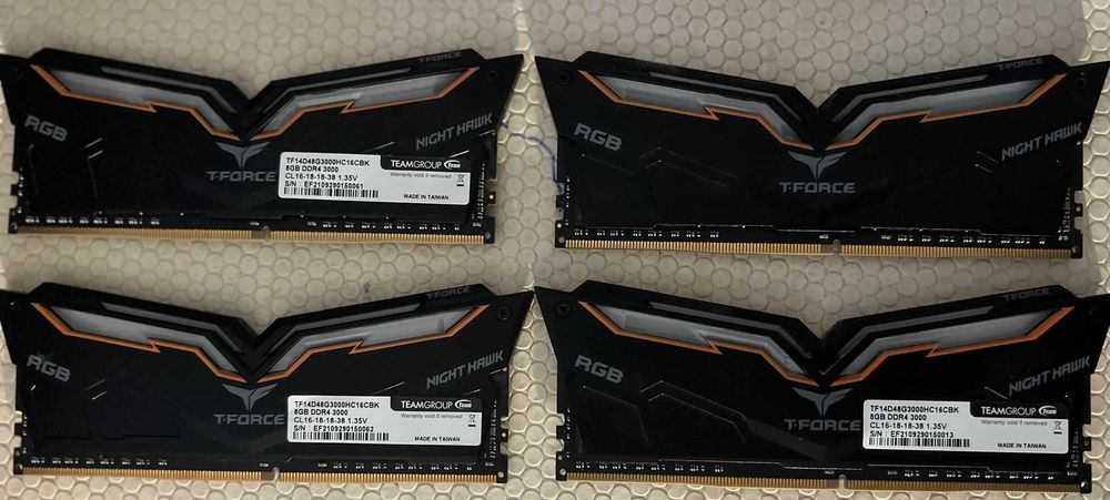 Memória RAM DDR4 32GB Team Group T-Force Night Hawk RGB 3000MHz
