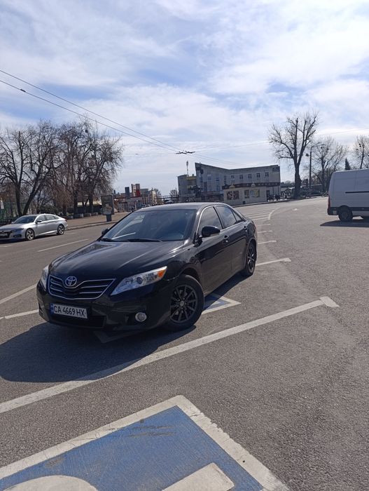 Камрі 40 Офіційна
