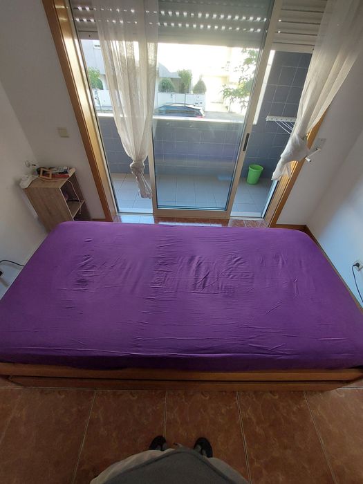 Cama de solteiro com gavetão por baixo + colchão viscoelástico próprio