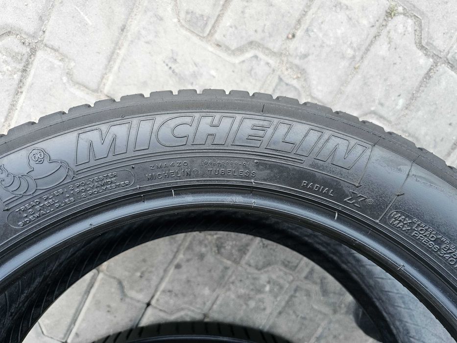 Lato Michelin 235/50 R19