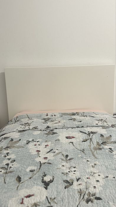 Cama Malm de solteiro 90x200 c/colchão