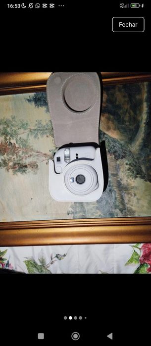 Câmera Instantânea Instax Mini 12 – Branca