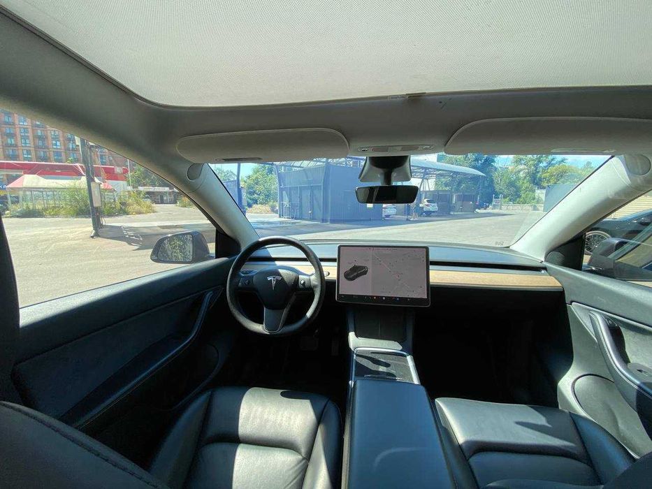 Tesla Model Y 2021 Long Range Dual motor