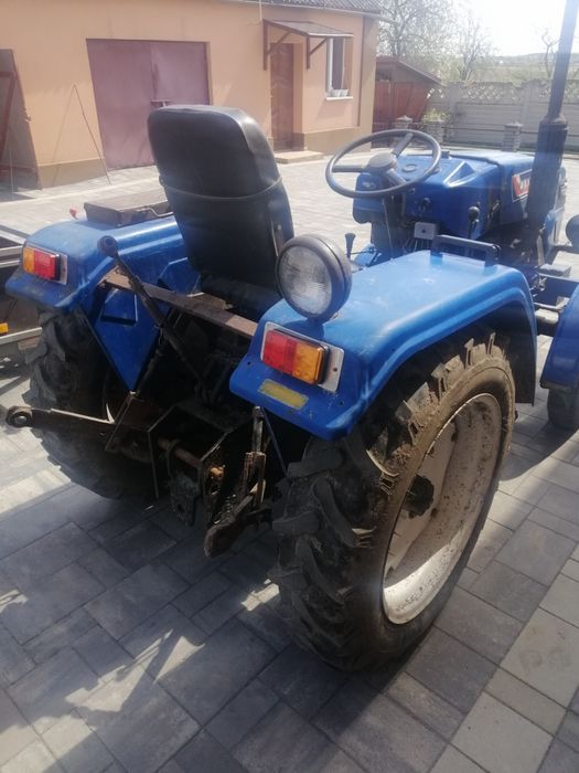 Трактор сінтай 240