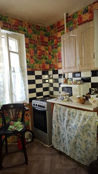 Здається кімната.Борщагівка.