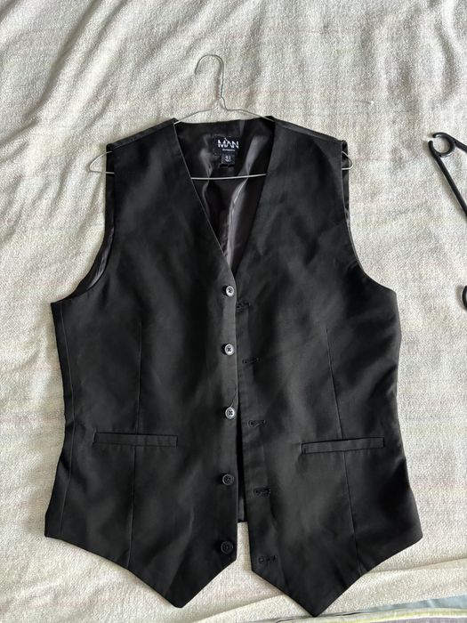 Czarno-szara kamizelka od garnituru