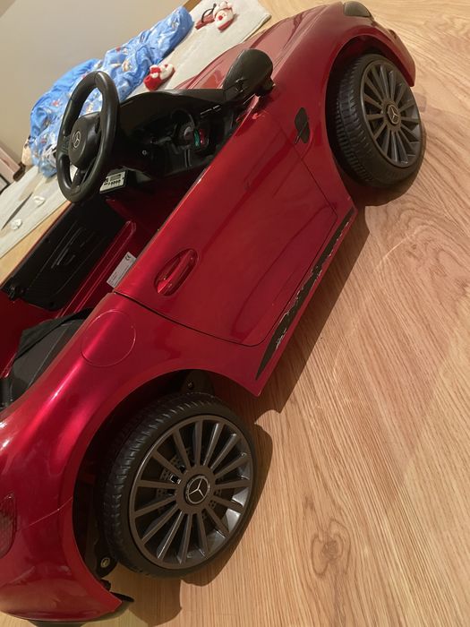 Carro com comando a bateria