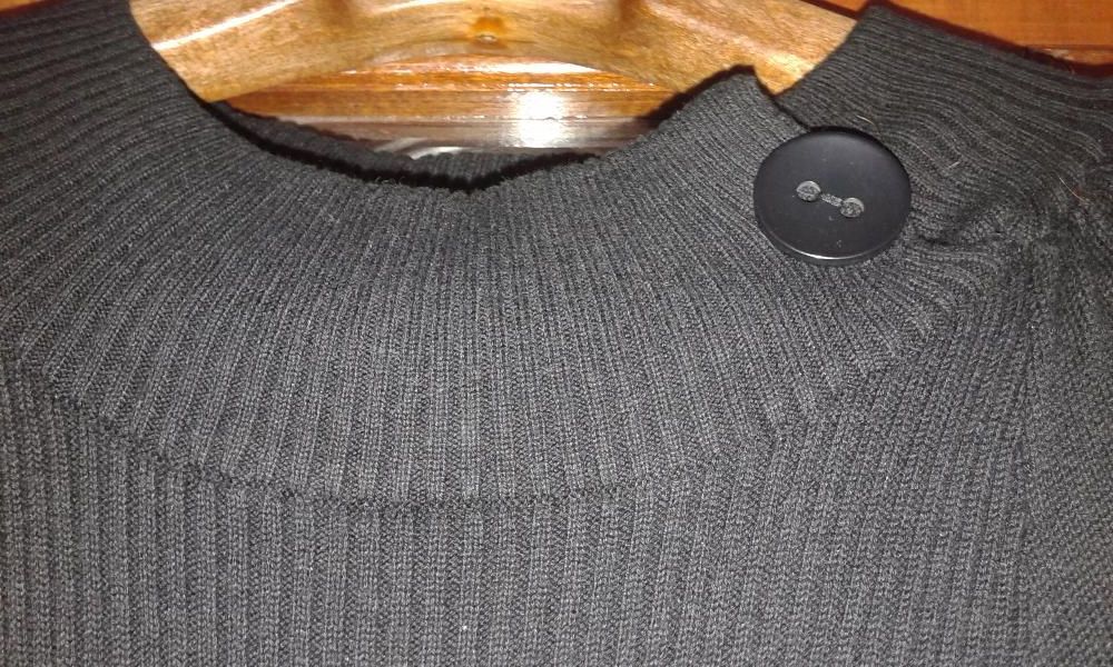 Vestido Mayoral preto com saia estampada