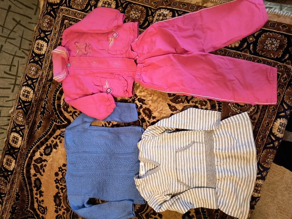 речі для дівчинки від народження до 4 років