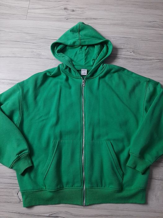 zielona bluza z kapturem oversize