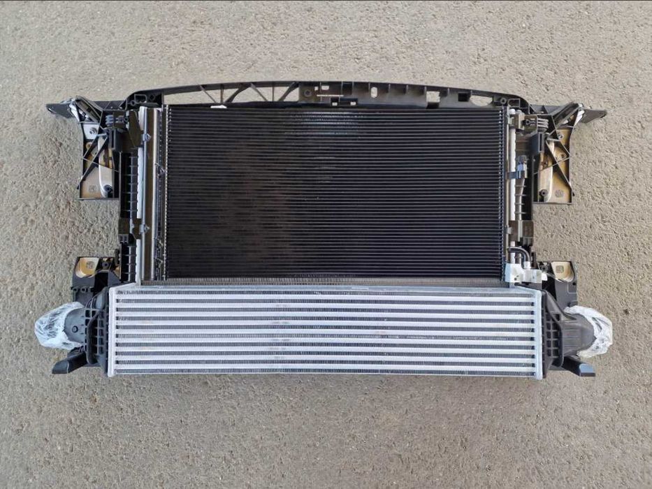 Панель передняя Audi A4 B9 телевізор разборка