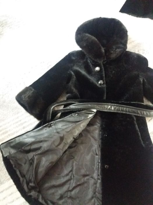 Продається шуба з мутона