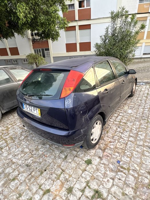 Ford focus 1.4 ano  2000 vendo ou troco