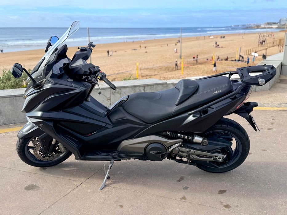 Maxiscooter KYMCO AK550
