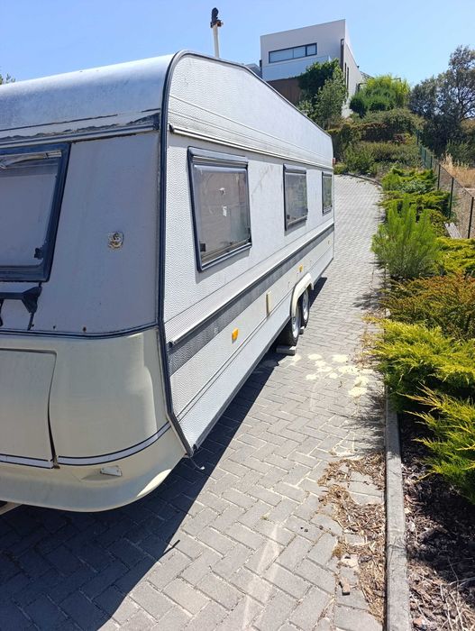 Caravana Hobby 610 (1990) — Eixo Duplo / Com Documentos / Ideal p/ Projeto ou Terreno