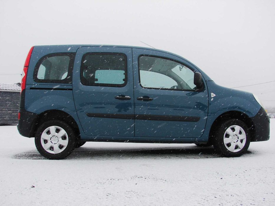 Заводской пассажир Renault Kangoo 2009 год (1,6 бензин)