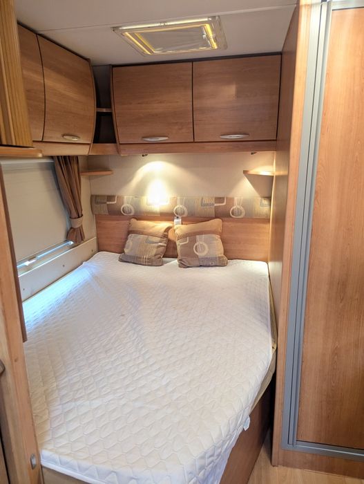 RESERVADA, Caravana/ quarto fixo/4 pessoas/levo ao local