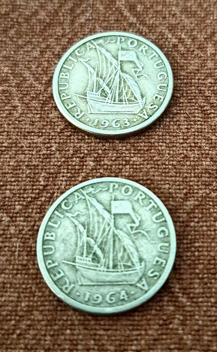 Portugal/República - 2 moedas de 2,50 escudos de 1963 e 1964