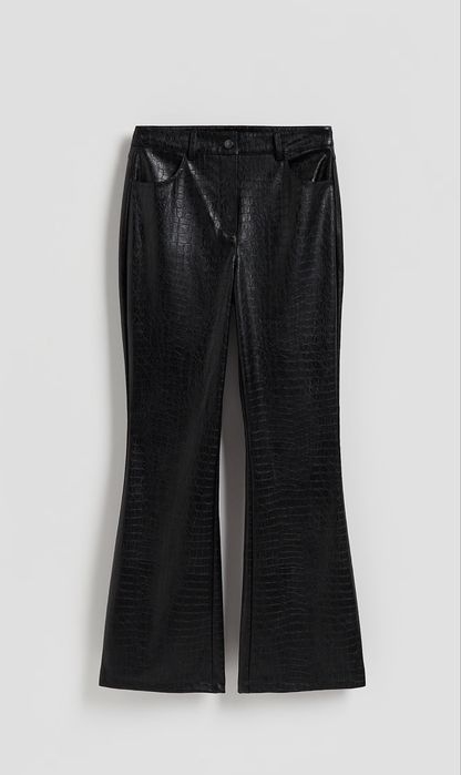 Штани -кльош зі штучної шкіри