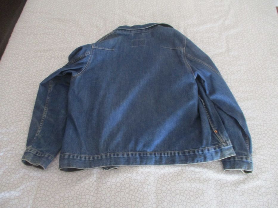 Casaco de ganga da marca Levi's