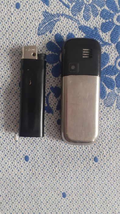 Мини телефон кнопочный