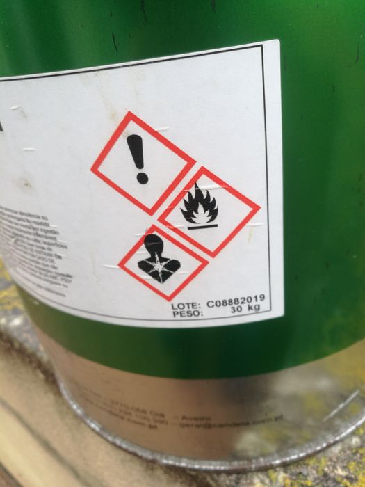 Tinta de Marcação de Estradas Amarela