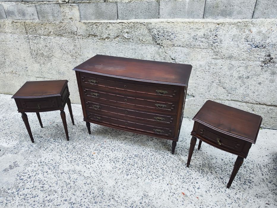 Cómoda e Mesinhas de Cabeceira