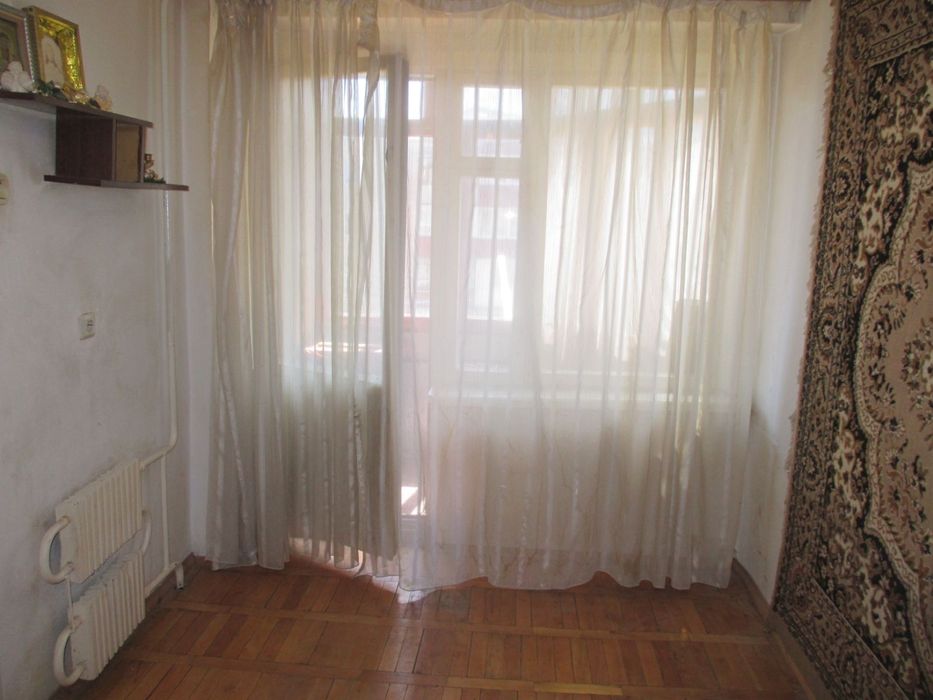 Оренда 2 кімнати в гуртожитку.