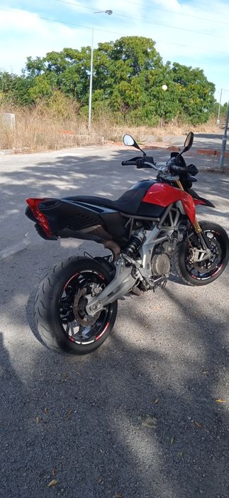 Aprilia Dorsoduro 750cc