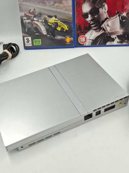 PlayStation 2 Slim (SCPH-70008 Silver)