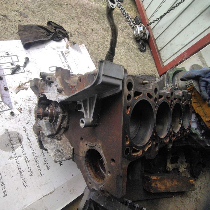 Głowica miska wiazka turbina a4 b6 b7 1.8t BFB avj bex turbosprezarka