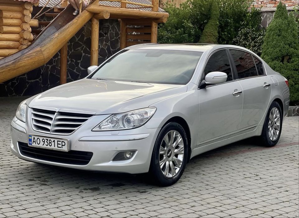 Hyundai genesis 2008р