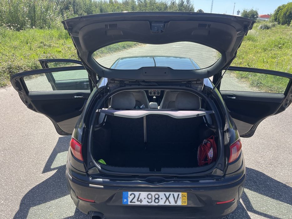 Alfa Romeo 147 1.9 JTD 2004