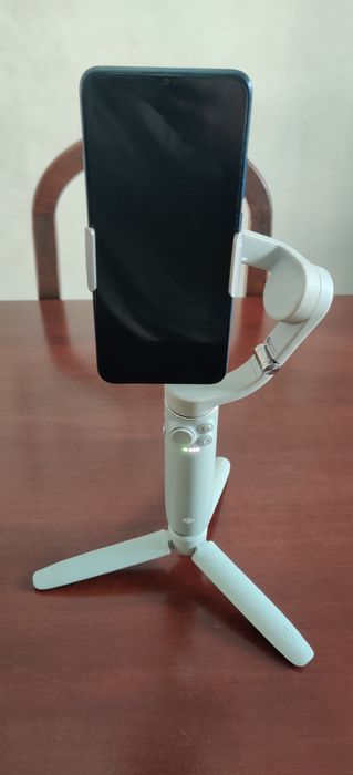 DJI Osmo Mobile 5