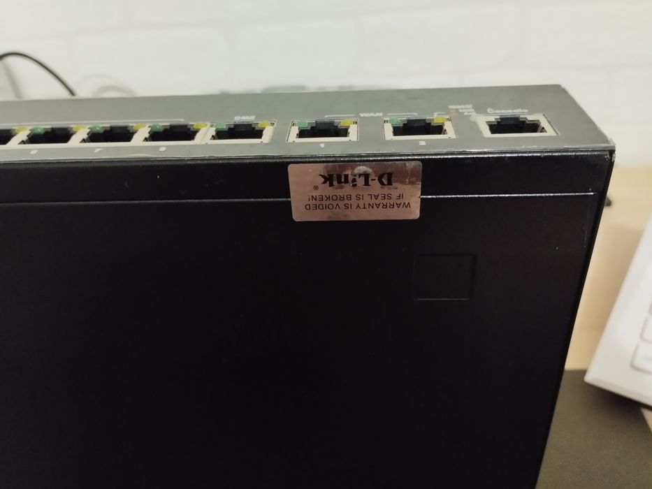 Мережевий екран, VPN маршрутизатор Dlink DFL-860E