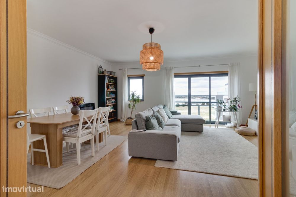 Apartamento T3+1 | Montijo | 193 M2 | Lugar De Parquemaneto