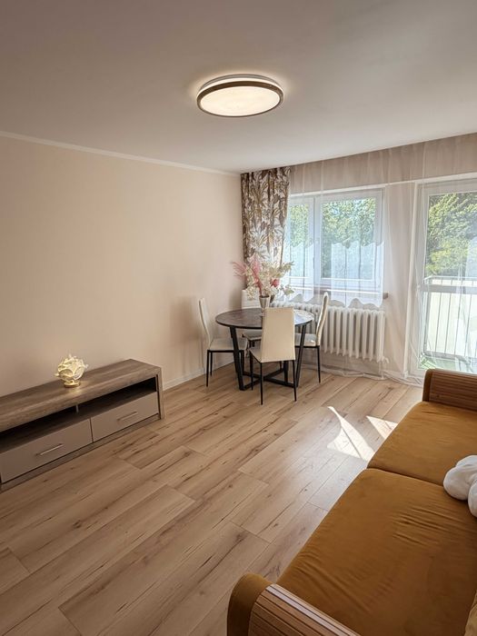 | Pokój na żoliborzu | 19,4m2 | Idealny dla studentki | własny balkon | blisko centrum |
