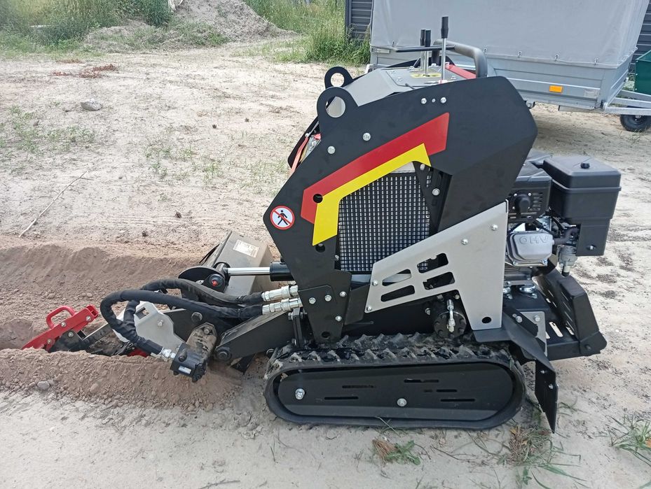 WYNAJEM Koparka łańcuchowa z napędem gąsienicowym Wypożyczalnia