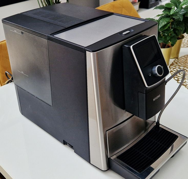Ekspres do kawy NIVONA CafeRomatica 825